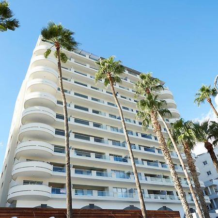 לרנקה Finikoudes Luxury Apartments מראה חיצוני תמונה