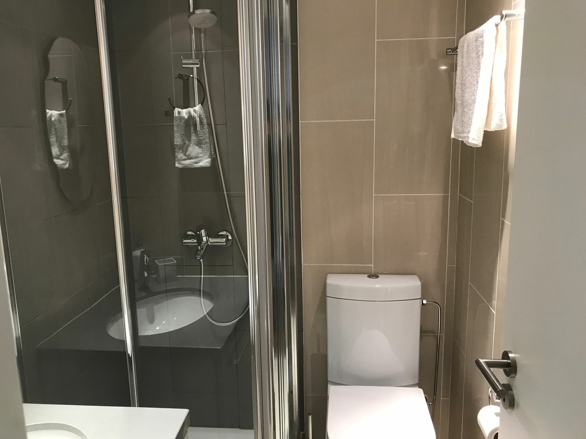 לרנקה Finikoudes Luxury Apartments מראה חיצוני תמונה