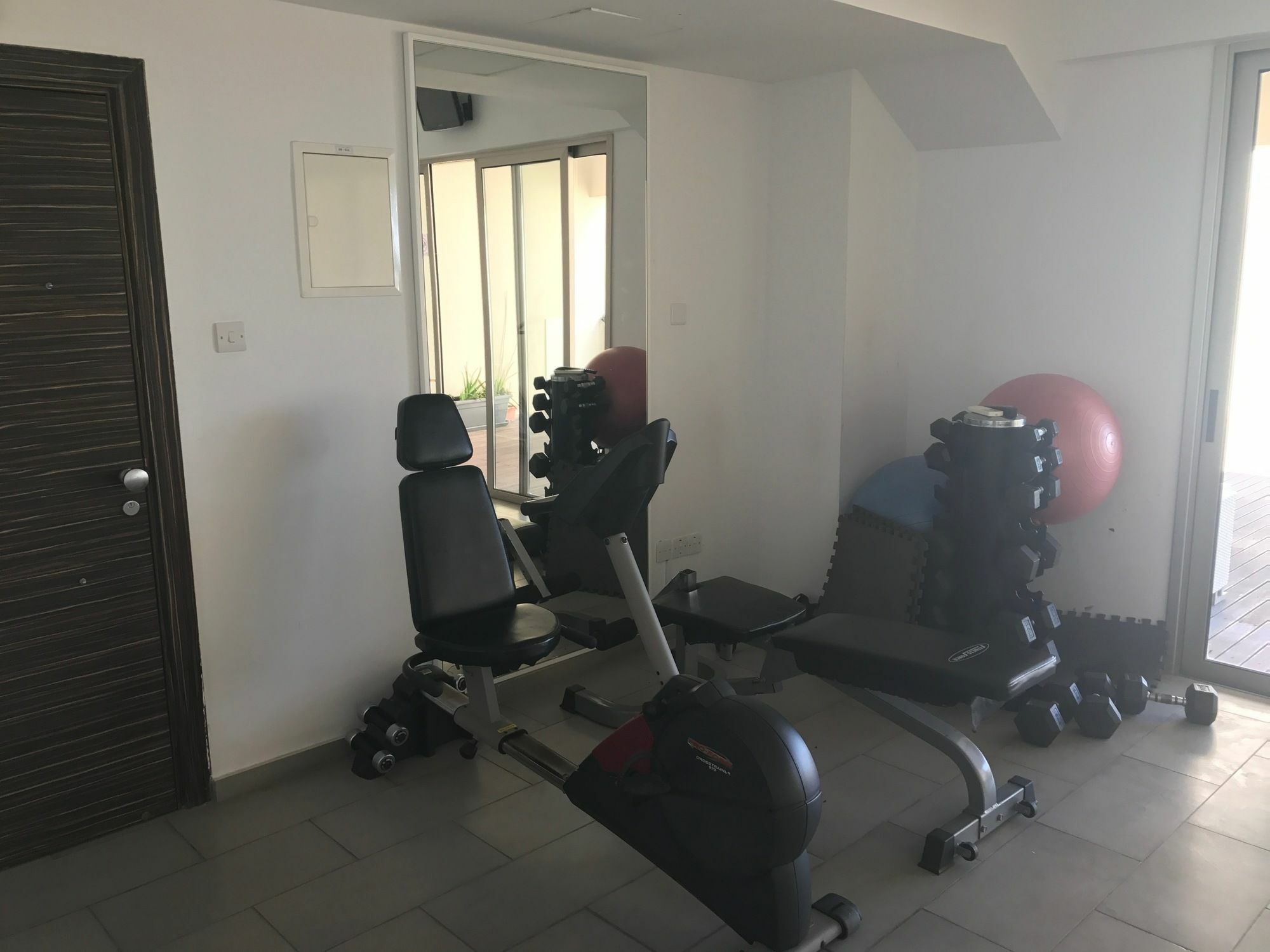 לרנקה Finikoudes Luxury Apartments מראה חיצוני תמונה