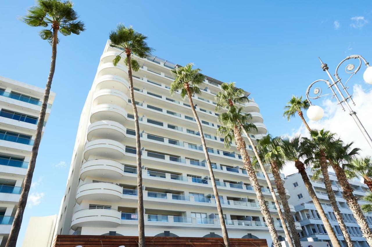 לרנקה Finikoudes Luxury Apartments מראה חיצוני תמונה